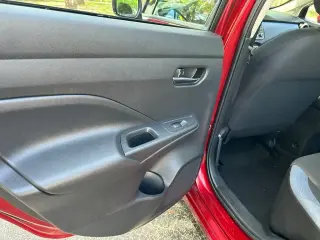 Nissan Versa 2024 SV 4p Sedan