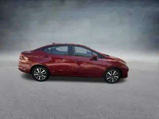 Nissan Versa 2024 SV 4p Sedan