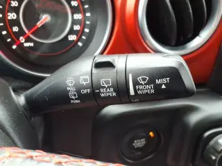 Jeep Wrangler Unlimited 2018 4x4 Rubicon 4p SUV (lanzamiento de mitad de año)