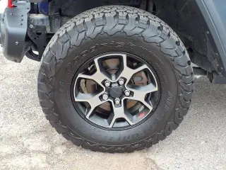 Jeep Wrangler Unlimited 2018 4x4 Rubicon 4p SUV (lanzamiento de mitad de año)