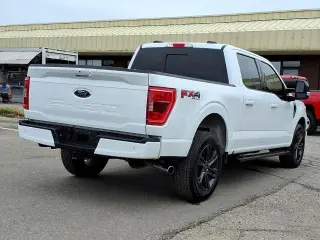 Ford F-150 2021 4x4 XLT 4p SuperCrew 6.5 ft. SB