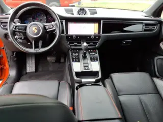 Porsche Macan 2023 AWD T 4dr SUV