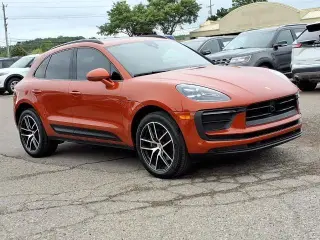 Porsche Macan 2023 AWD T 4dr SUV