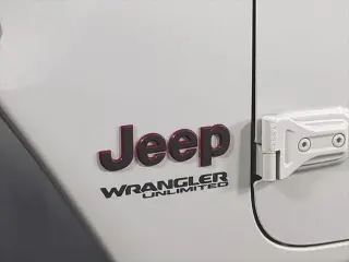 Jeep Wrangler Unlimited 2018 4x4 Rubicon SUV de 4 puertas (lanzamiento a mediados de año)