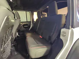Jeep Wrangler Unlimited 2018 4x4 Rubicon SUV de 4 puertas (lanzamiento a mediados de año)