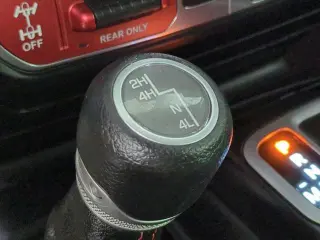 Jeep Wrangler Unlimited 2018 4x4 Rubicon SUV de 4 puertas (lanzamiento a mediados de año)