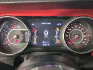 Jeep Wrangler Unlimited 2018 4x4 Rubicon SUV de 4 puertas (lanzamiento a mediados de año)