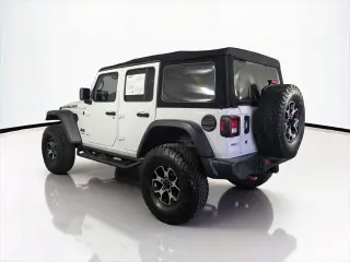 Jeep Wrangler Unlimited 2018 4x4 Rubicon SUV de 4 puertas (lanzamiento a mediados de año)