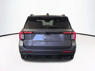Ford Explorer 2025 AWD ST SUV de 4 puertas