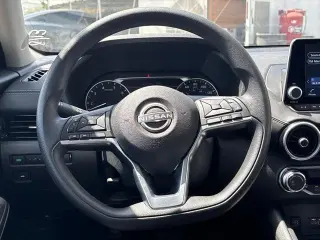 Nissan Sentra 2025 SV Sedán 4p