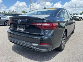 Volkswagen Jetta 2024 S 4p Sedan 8A