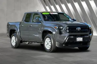 Toyota Tacoma 2025 4x4 SR5 4p Cabina Doble 5.0 ft SB