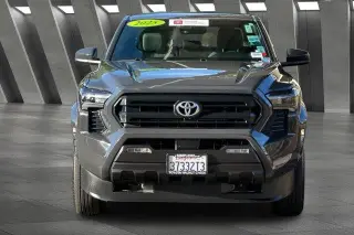 Toyota Tacoma 2025 4x4 SR5 4p Cabina Doble 5.0 ft SB