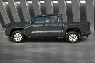 Toyota Tacoma 2025 4x4 SR5 4p Cabina Doble 5.0 ft SB
