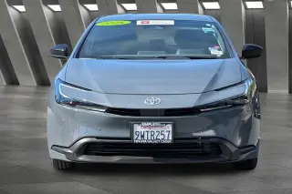 Toyota Prius 2026 LE 4p Hatchback