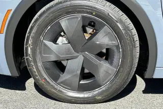 Toyota Prius 2026 LE 4p Hatchback