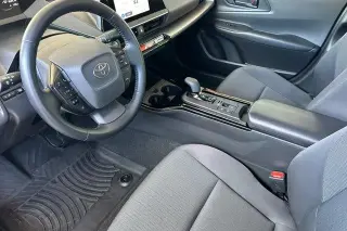 Toyota Prius 2026 LE 4p Hatchback