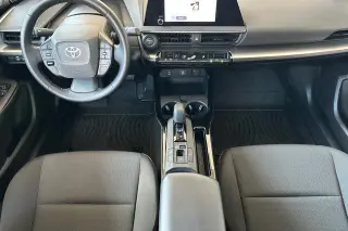Toyota Prius 2026 LE 4p Hatchback