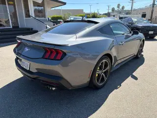 Ford Mustang 2024 EcoBoost 2p Fastback