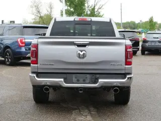 Ram 1500 2022 4x4 Laramie 4dr Crew Cab 5.6 ft. SB Pickup