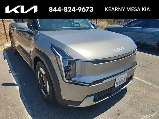 Kia EV9 2024 Light 4p SUV