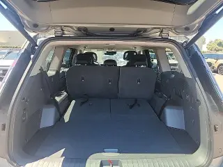Kia EV9 2024 Light 4p SUV