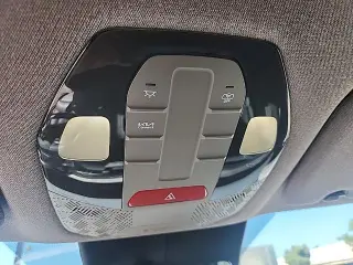 Kia EV9 2024 Light 4p SUV