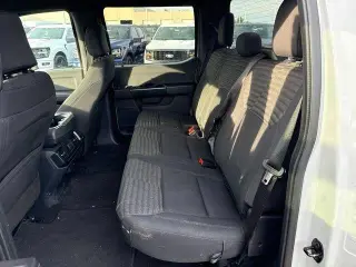 Ford F-150 2023 4x4 XL 4p SuperCrew 5.5 ft. CA