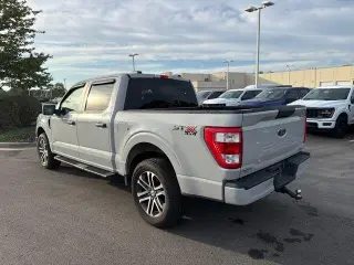 Ford F-150 2023 4x4 XL 4p SuperCrew 5.5 ft. CA