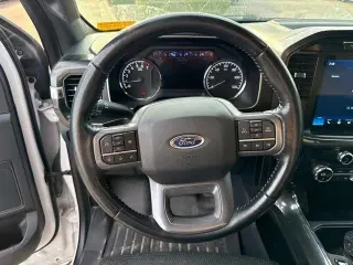 Ford F-150 2021 4x4 XLT 4dr SuperCrew 5.5 ft. SB