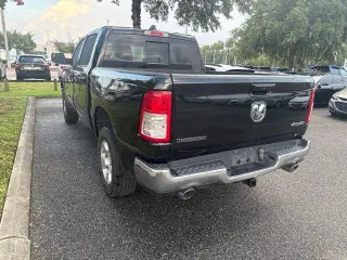 Ram 1500 2021 4x4 Big Horn 4dr Crew Cab 5.6 ft. SB Pickup