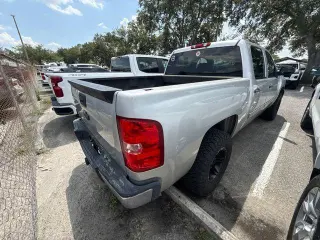 Chevrolet Silverado 1500 2011 4x2 LT 4p. Cabina de Tripulante Estándar 5.8 pies CB