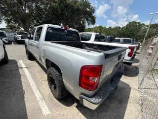 Chevrolet Silverado 1500 2011 4x2 LT 4p. Cabina de Tripulante Estándar 5.8 pies CB
