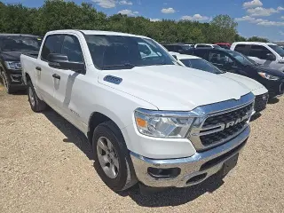 Ram 1500 2023 4x2 Big Horn 4p Cab Camioneta 5.6 ft. SB