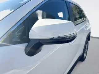 Toyota RAV4 2025 XLE 4p SUV