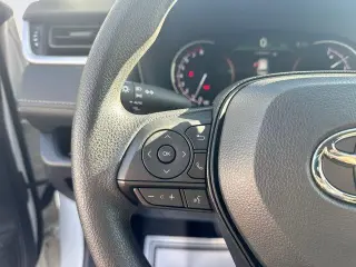 Toyota RAV4 2025 XLE 4p SUV