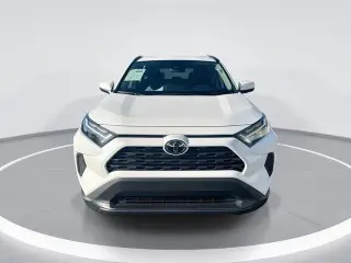 Toyota RAV4 2025 XLE 4p SUV
