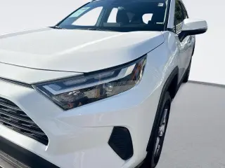Toyota RAV4 2025 XLE 4p SUV