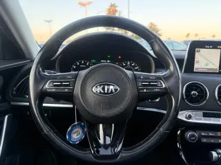 Kia Stinger 2018 Premium 4p Sedán
