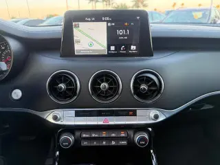 Kia Stinger 2018 Premium 4p Sedán