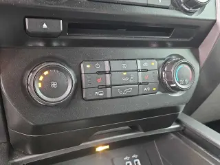 Ford F-150 2016 4x4 XLT 4p SuperCrew 5.5 ft. SB