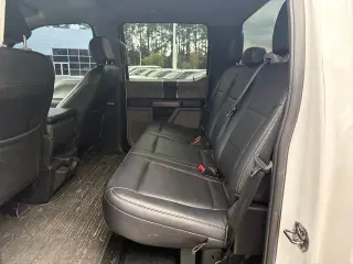 Ford F-250 Super Duty 2020 4x4 King Ranch 4p Crew Cab Cabina Extendida 6.8 pies LT Camioneta