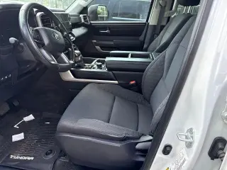 Toyota Tundra 2023 4x4 SR5 4p CrewMax Cabina Extendida Pick-up SB