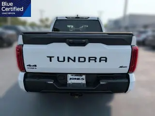 Toyota Tundra 2023 4x4 SR5 4p CrewMax Cabina Extendida Pick-up SB