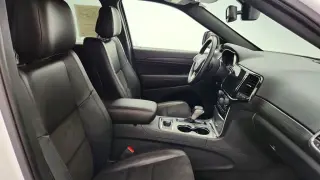 Jeep Grand Cherokee WK 2022 4x4 Laredo E 4p SUV