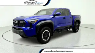 Toyota Tacoma 2024 4x4 SR5 4dr Cabina Doble 5.0 ft SB