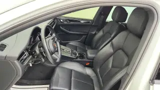 Porsche Macan 2024 AWD T 4p SUV