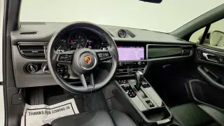 Porsche Macan 2024 AWD T 4p SUV