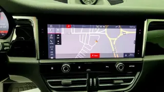 Porsche Macan 2024 AWD T 4p SUV