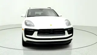 Porsche Macan 2024 AWD T 4p SUV